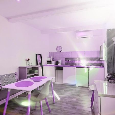Gite Du Stade Le Studio Cour Parking Et Piscine Partagee Marsylia Zewnętrze zdjęcie